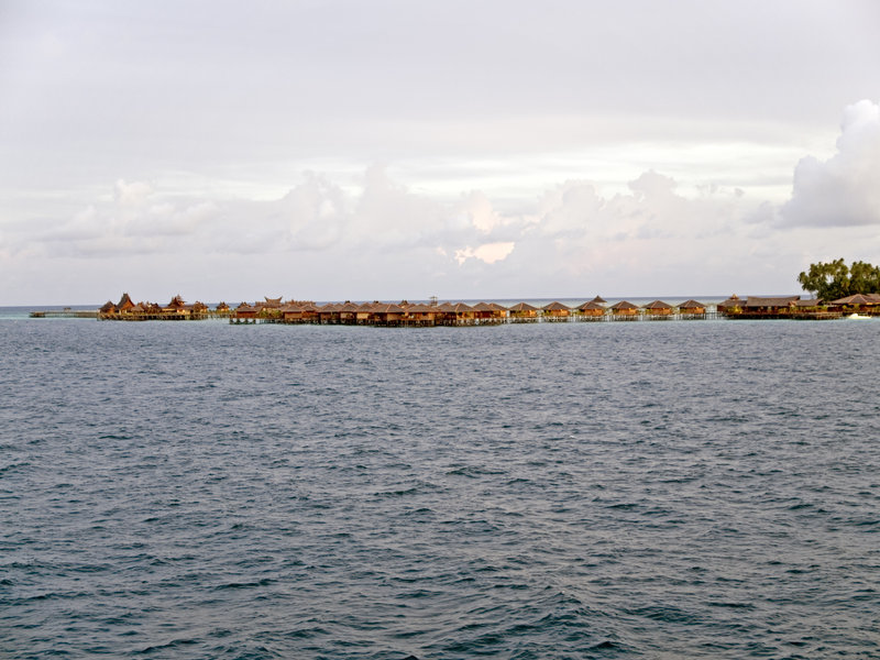 Pulau Mabul, Seaventures Dive Rig